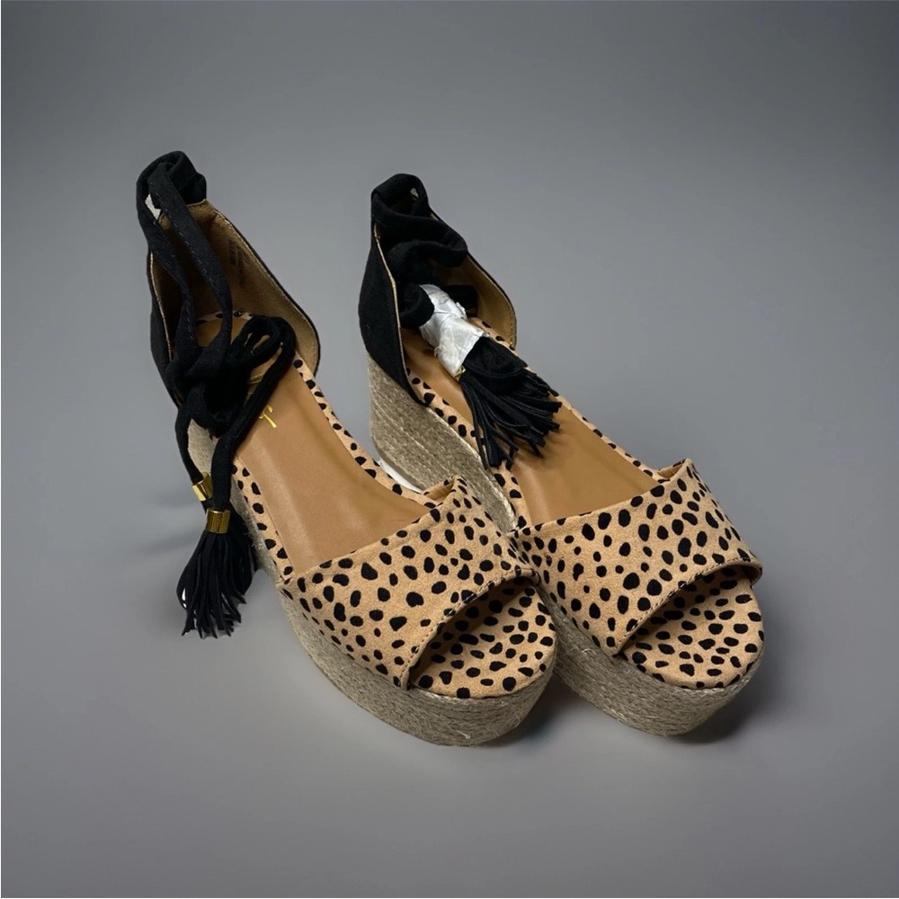 Lulus Espadrille Wedges  Womens Size 6 Leopard Print Suede Tie NWOB